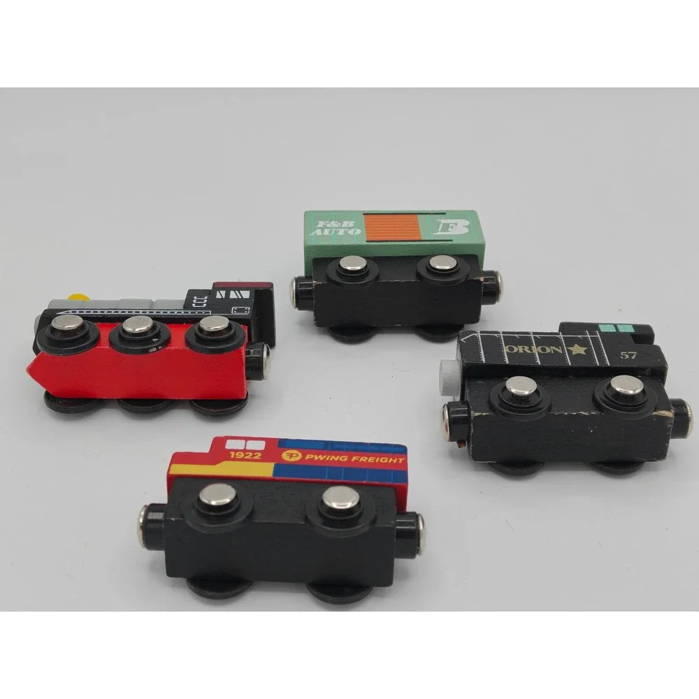 Wooden Magnetic Train Set 4pc Locomotive Freight Car Pwing Orion F&B Auto Rail‎